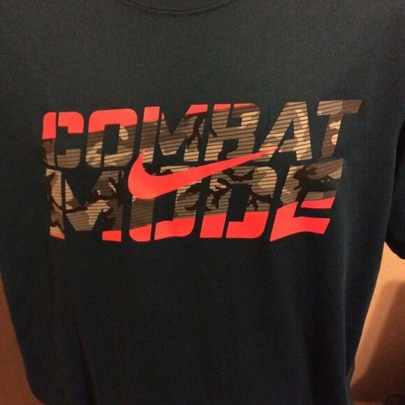 Nike Dri-Fit “Combat Mode" T-Shirt sz Medium - Picture 2 of 8